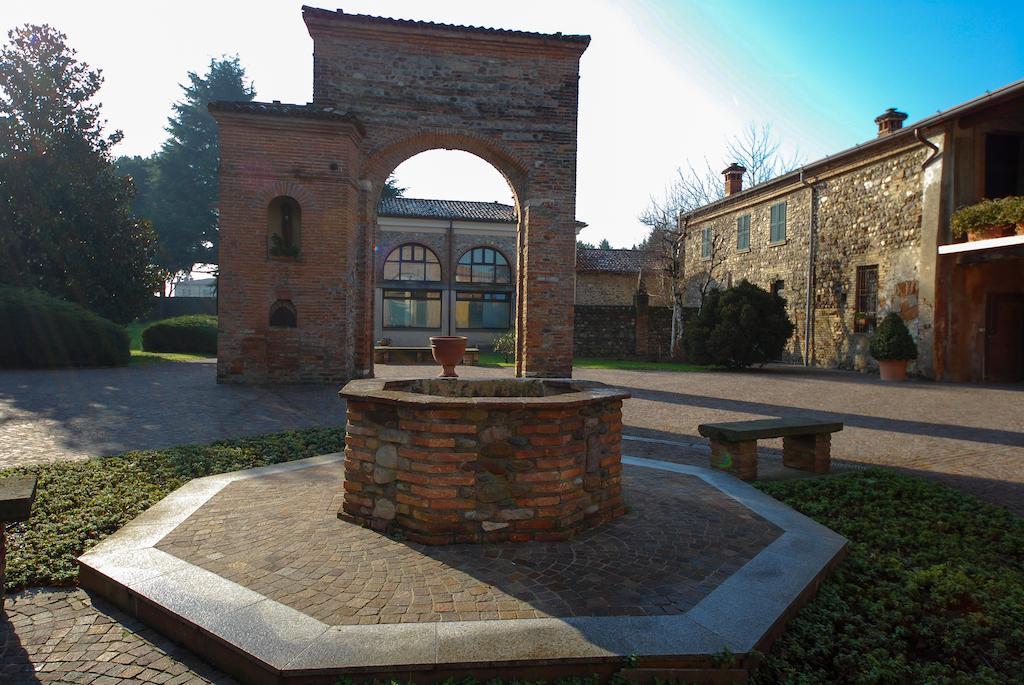 Villa Santa Maria Dell'Arco - Centro Oreb Cazzago San Martino Dış mekan fotoğraf