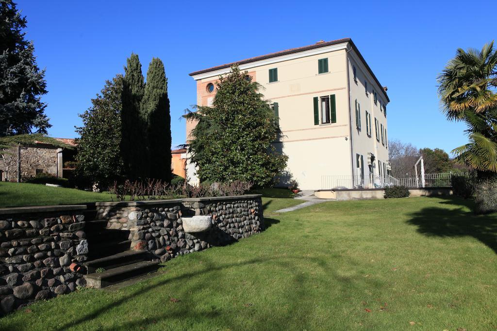 Villa Santa Maria Dell'Arco - Centro Oreb Cazzago San Martino Dış mekan fotoğraf