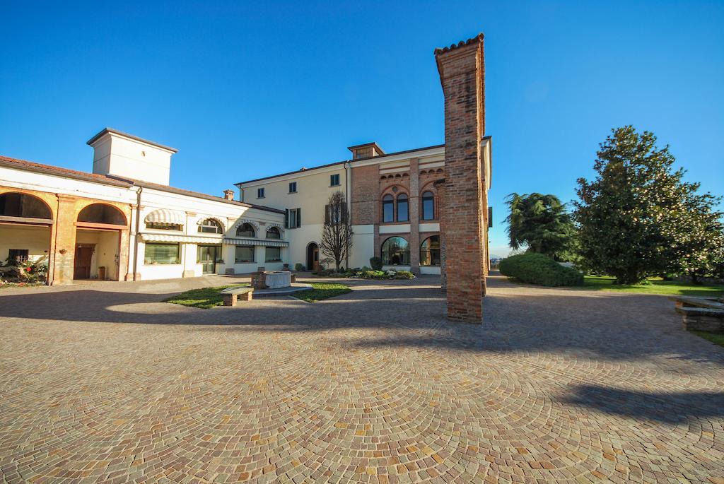 Villa Santa Maria Dell'Arco - Centro Oreb Cazzago San Martino Dış mekan fotoğraf